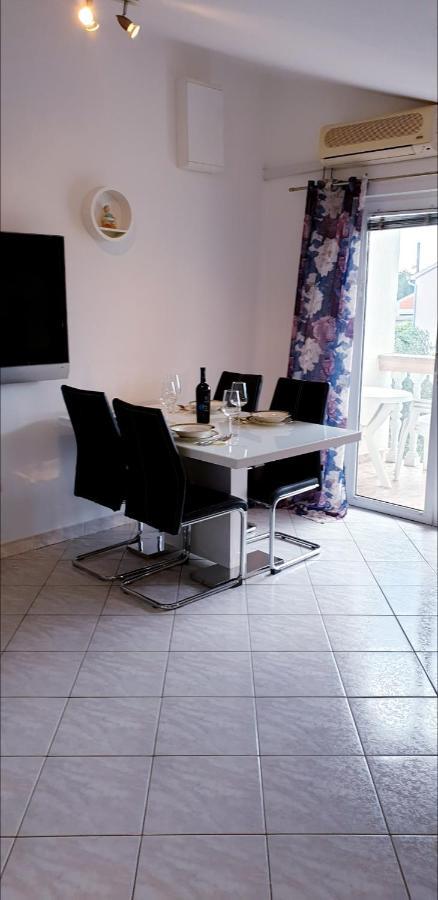 Apartment Antonio Biograd Na Moru Extérieur photo